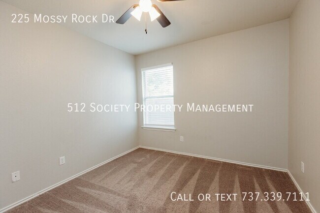 Building Photo - 225 Mossy Rock Dr