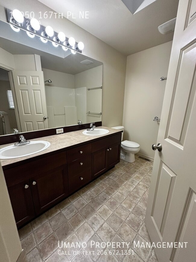 Building Photo - 12050 167th Pl NE