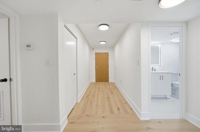 Building Photo - 1808 Old Meadow Rd