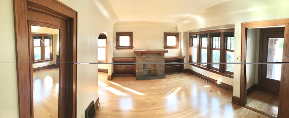 Building Photo - 1910 N 58th St