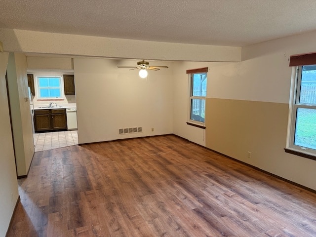 Building Photo - 2416 Sequoia Ct