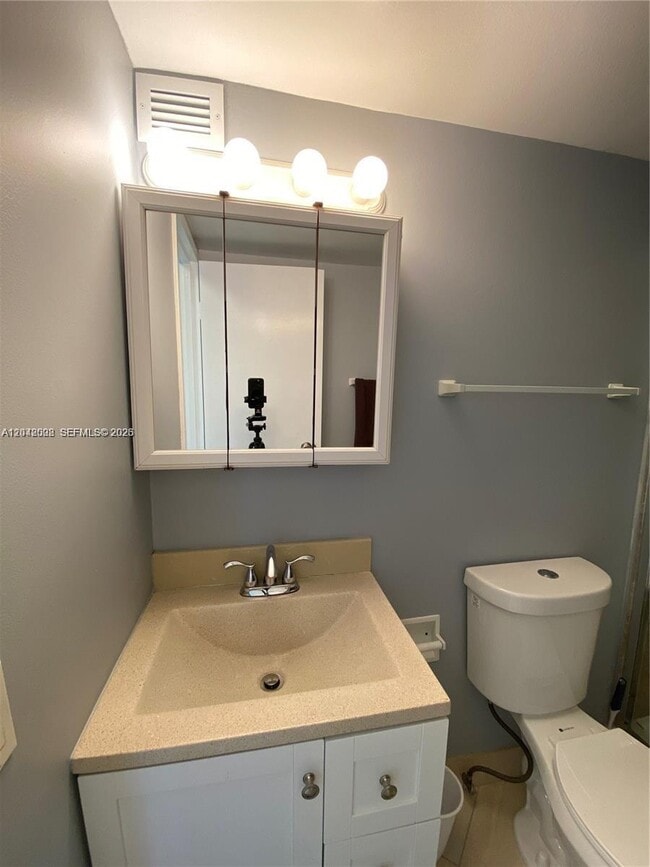 Building Photo - 2049 S Ocean Dr