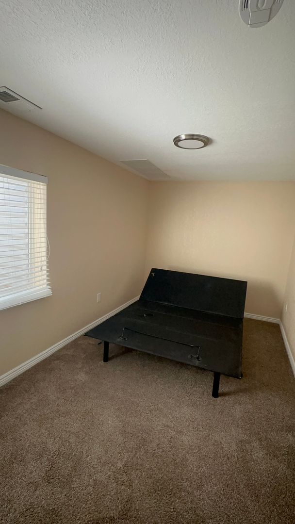 Building Photo - LONG REALTY AND PROPERTY MANAGEMENT- Basement for rent 2BED 1BATH IN HIGHLANDS RANCH