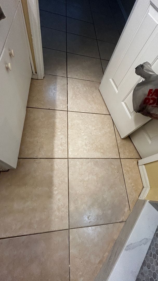 Building Photo - Charming Single-Family Home for Rent in Lehigh Acres