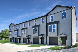 Building Photo - Lamp 55th Ave, LLC