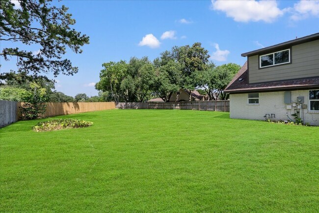 Building Photo - 3234 Cherry Springs Dr