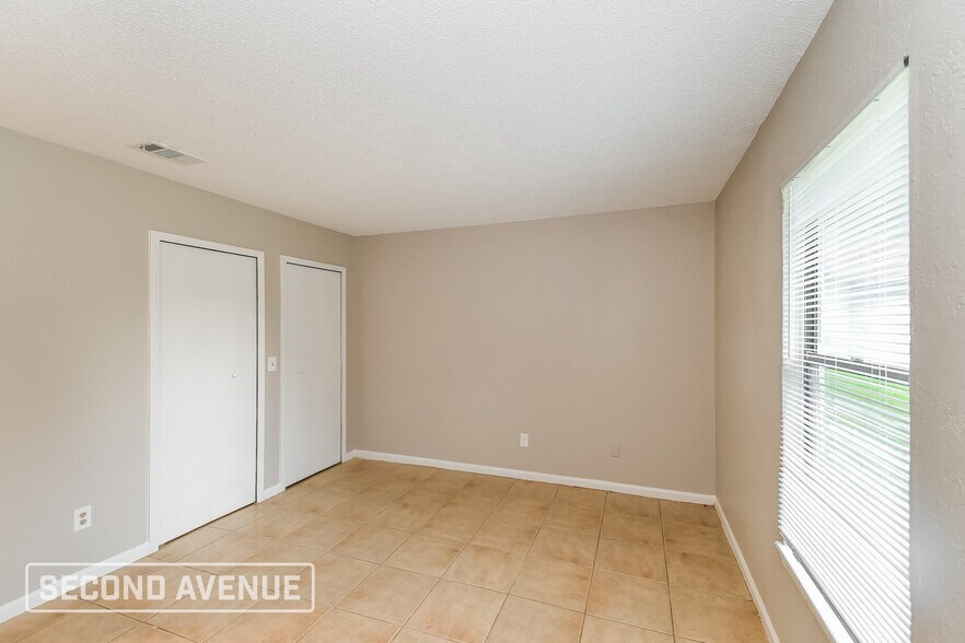 Building Photo - 2734 Sandusky Ave W