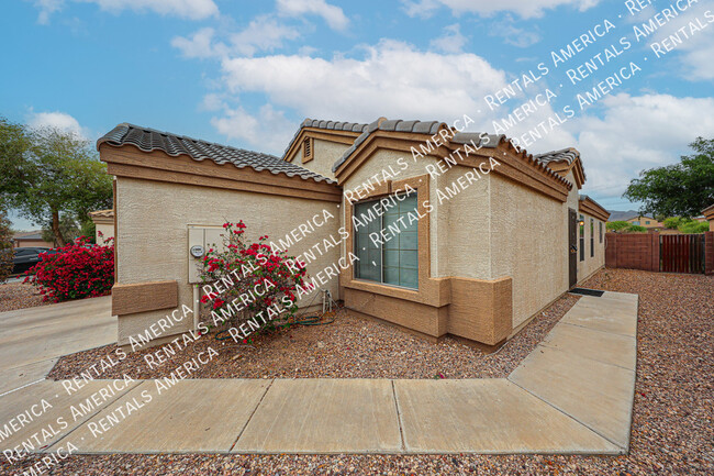 Building Photo - 23942 W Hadley St
