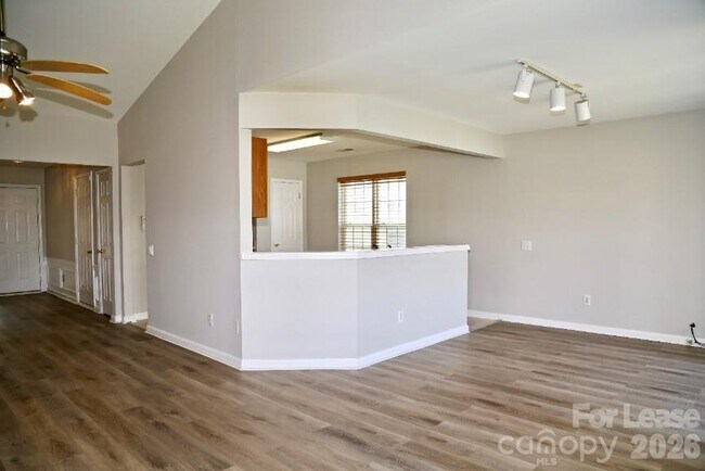Building Photo - 7531 Double Springs Ct