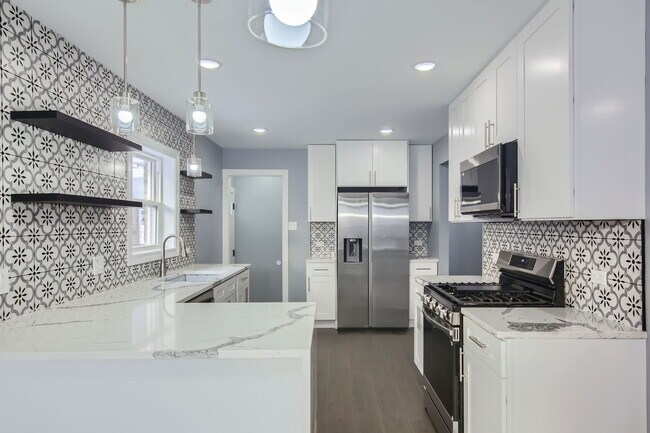 Building Photo - 14900 Evers St