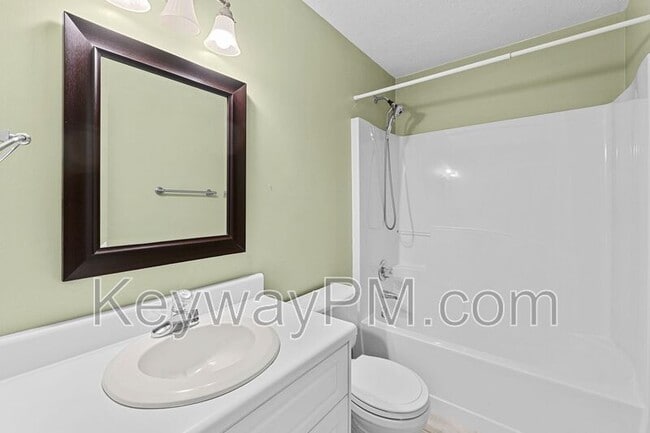 Building Photo - 4794 Orchard Hill Dr