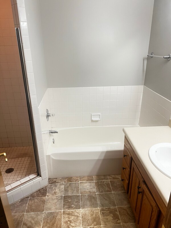 Building Photo - 703 11th Avenue B Ct