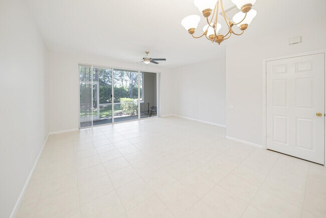 Building Photo - 9755 Porta Leona Ln