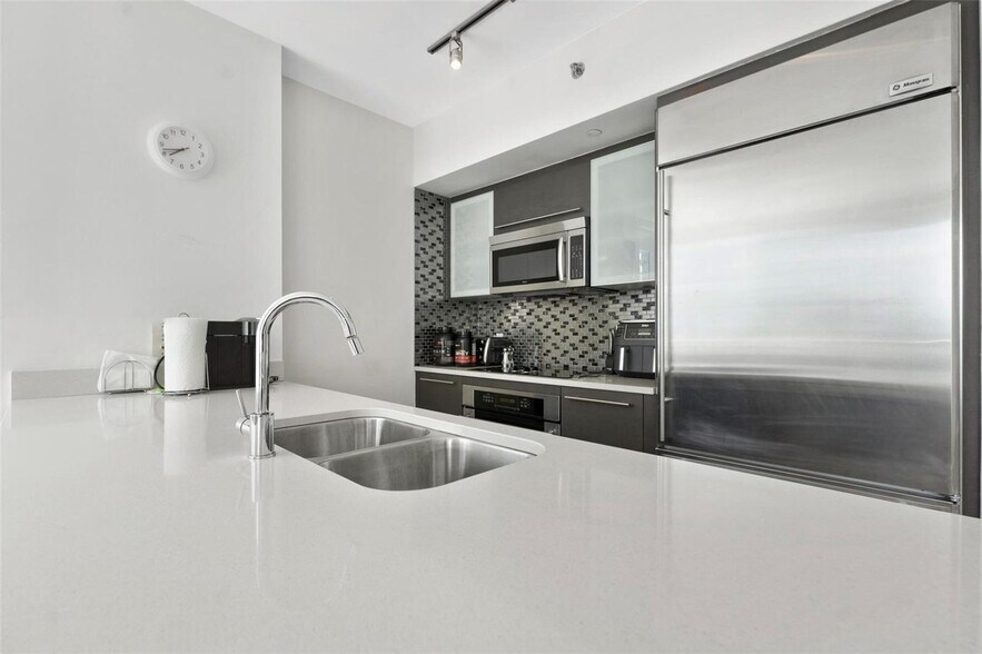 Building Photo - 55 SE 6th St