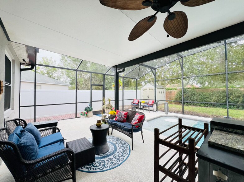 Building Photo - 10143 Shadow Creek Dr