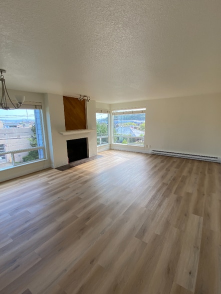 Primary Photo - 1404 W Boston St