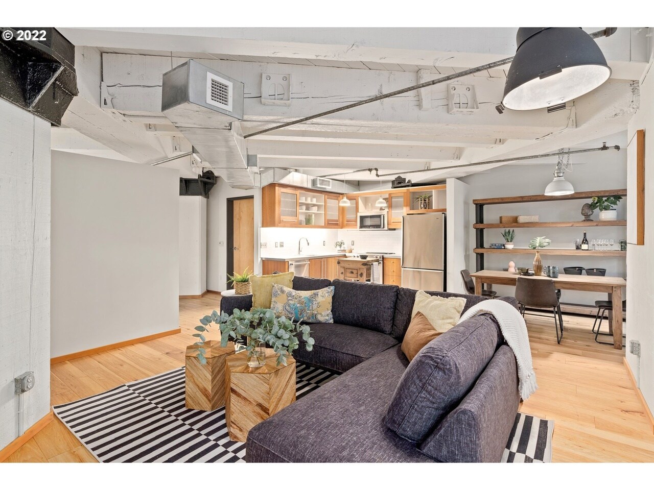 Building Photo - 1420 NW Lovejoy St