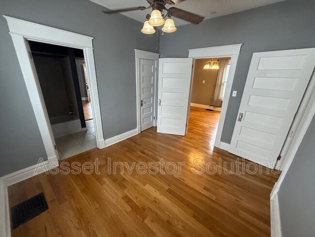 Building Photo - 4410 Fairmount Ave