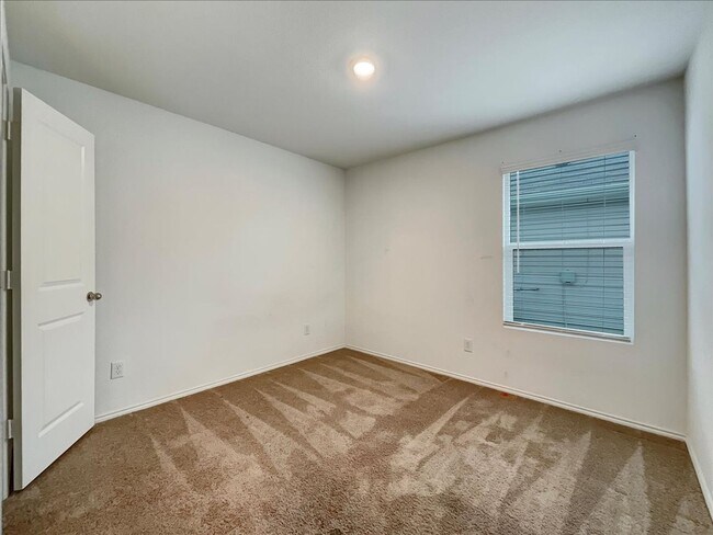 Building Photo - 7509 Jackrabbit Ave