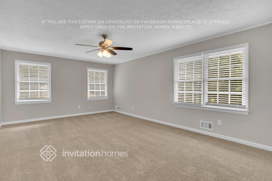 Building Photo - 3753 Briarcliff Dr