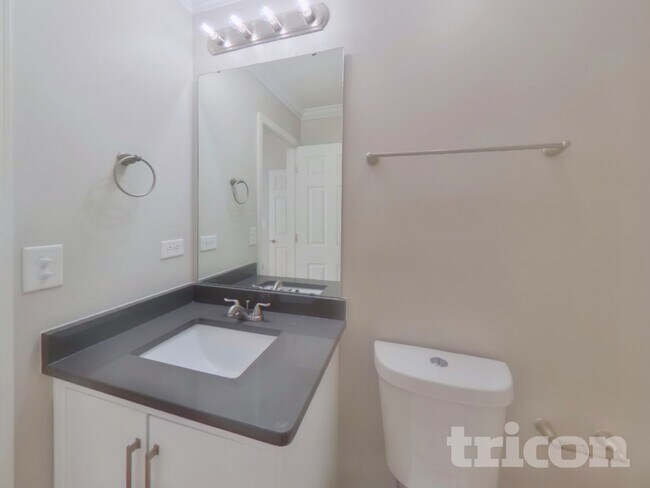 Building Photo - 3634 Charterhall Ln