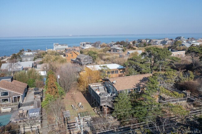 Building Photo - 100 Clipper Way