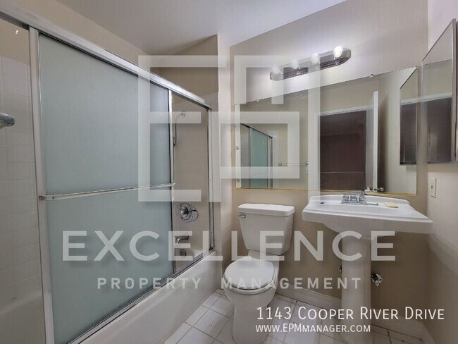 Building Photo - 1143 Cooper River Dr