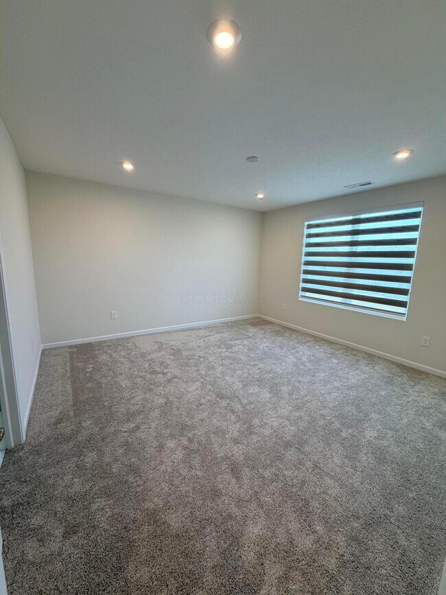 Building Photo - 1315 Red Tail Pl