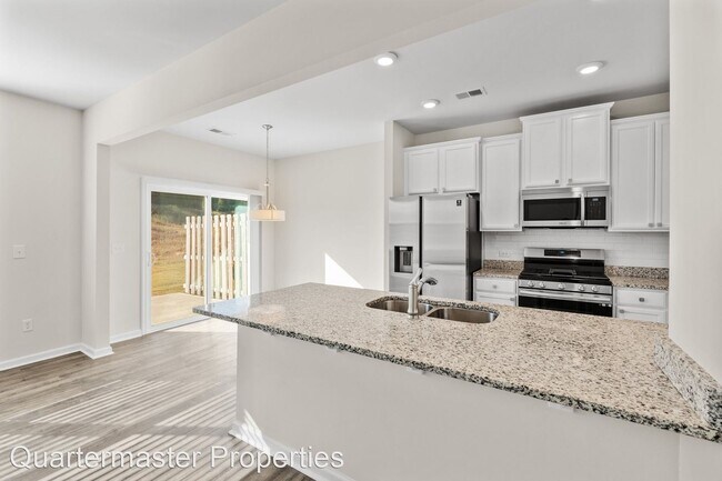 Building Photo - 3 br, 2.5 bath House - 29 Apricot Lane