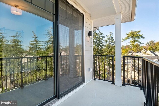 Building Photo - 35 Chestnut Rd