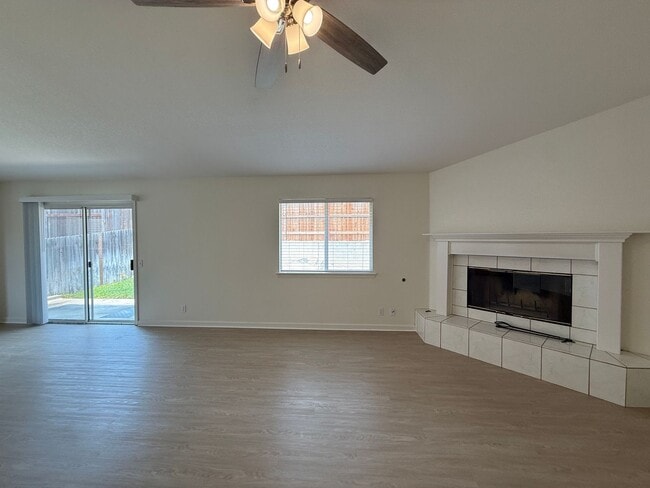 Building Photo - Orcutt Single Story Home with RV Access