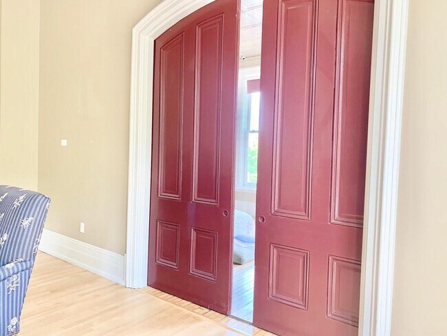 Building Photo - 1001 North Dr. Martin Luther King Jr. Drive