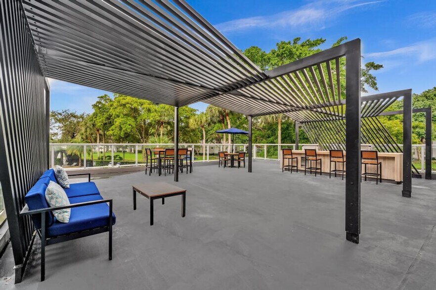 Building Photo - Nottingham Pine Luxury Apartment Homes - U...