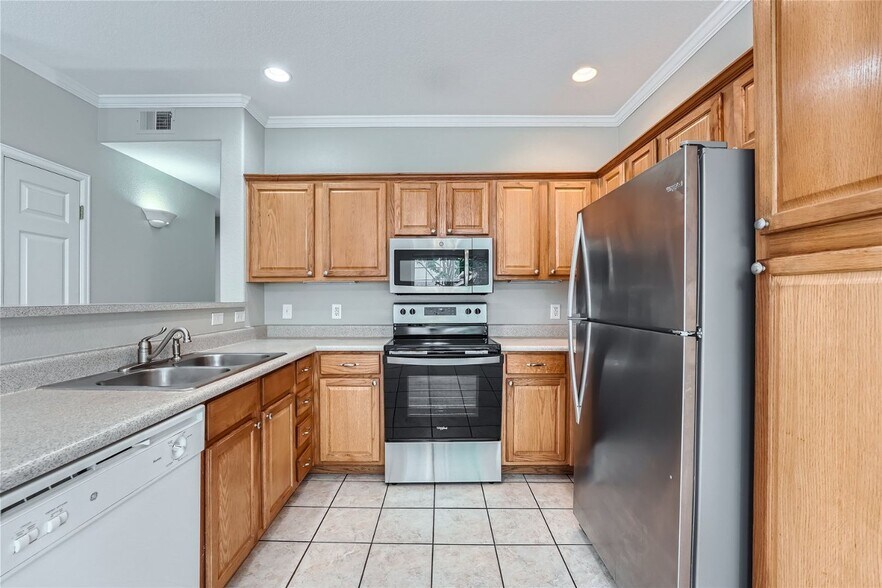 Building Photo - 10070 E Carolina Dr