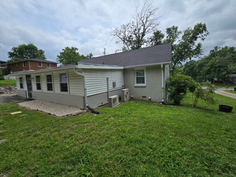 Building Photo - 146 Cranwill Dr