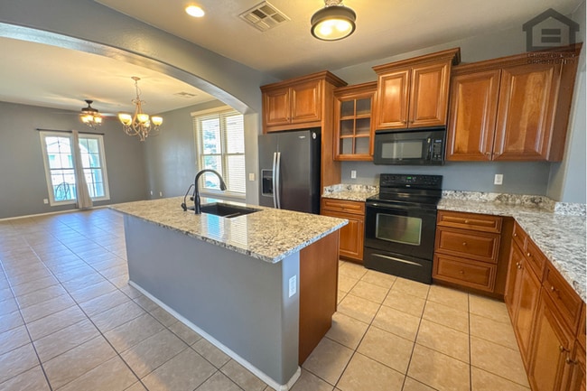 Building Photo - 3Bed/2.5Bath Three-Story Townhouse in Vistancia! Ready for Immediate Move-In! – 2 CAR GARAGE!