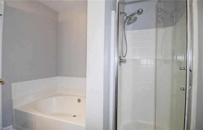 Building Photo - 3504 Fontwell Ct