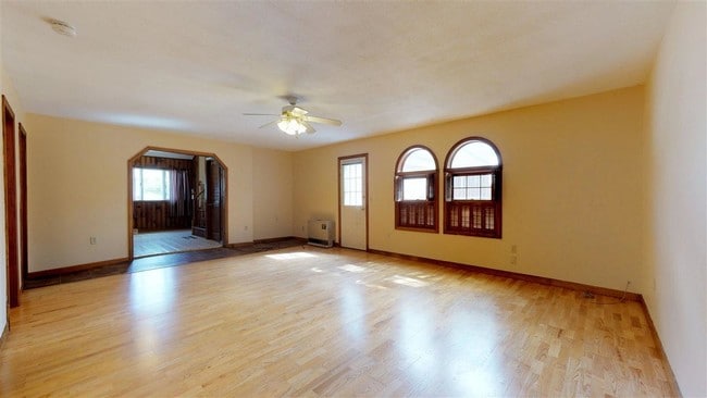 Building Photo - 96 Birch Ct