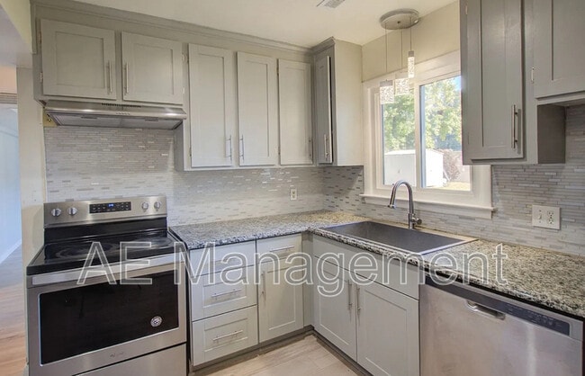 Building Photo - 1373 Coral Pl