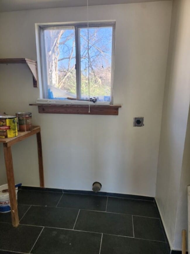 Building Photo - 1715 Doctor M.L.K. Jr Dr