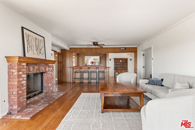 Building Photo - 2317 Kimridge Rd