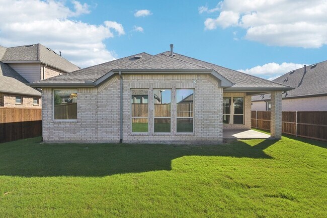 Building Photo - 1709 Everitt Trail