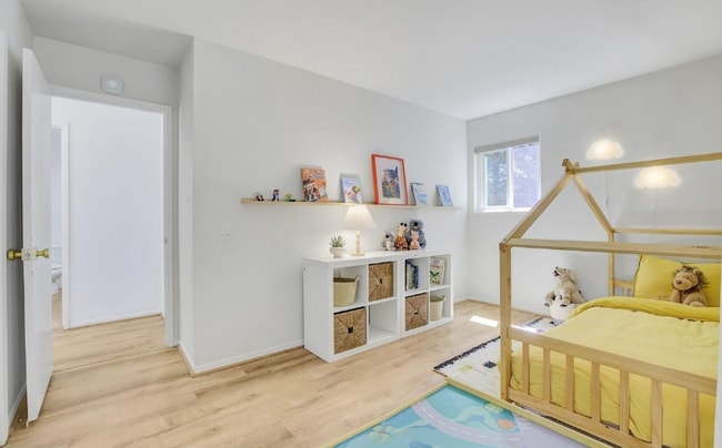 Building Photo - 317 Seymour Ln