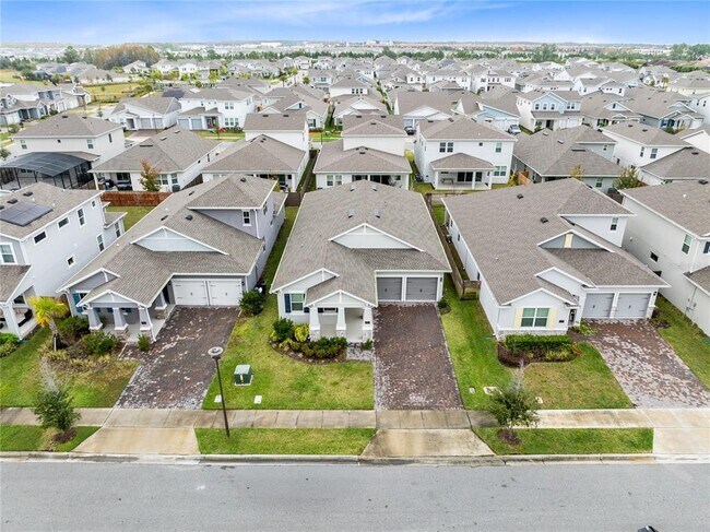 Building Photo - 19331 Banfield Pl