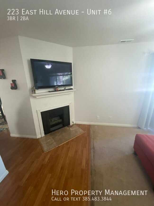 Building Photo - HALF OFF FIRST MONTH'S RENT!! Fantastic Va...