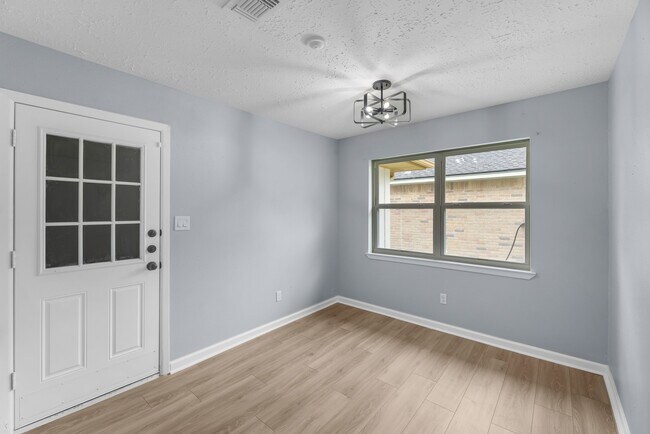 Building Photo - 14234 Cellini Dr