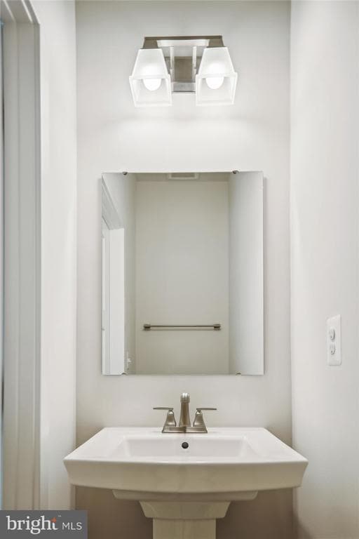 Building Photo - 4328 Ellipse Ter