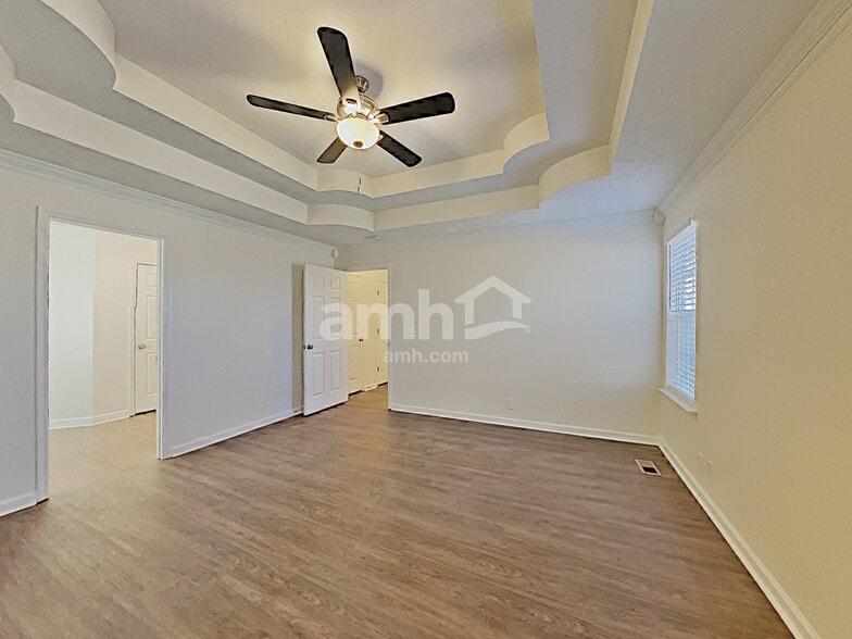 Building Photo - 3429 White Pine Dr