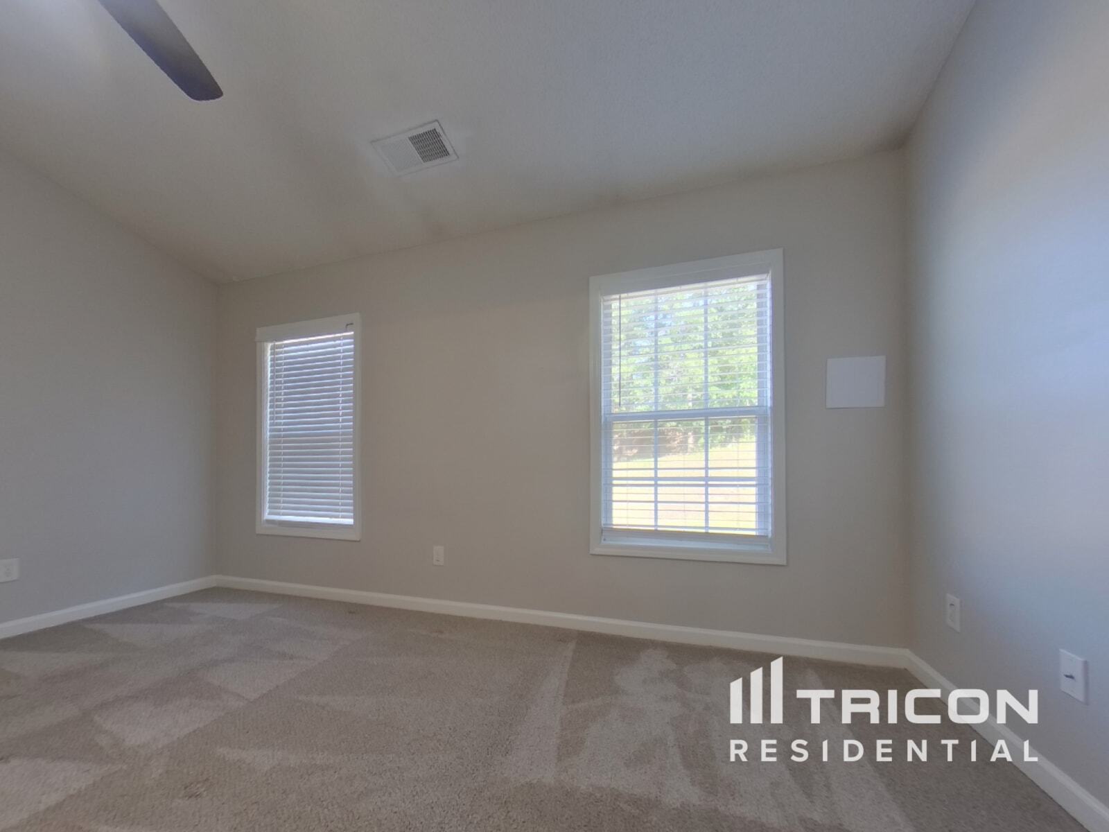 Building Photo - 107 Bainbridge Way