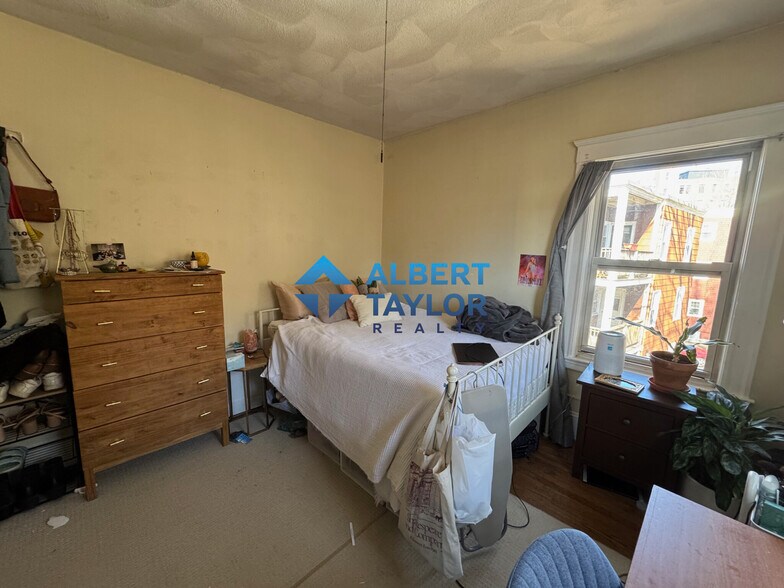 Building Photo - 97 Kilsyth Rd